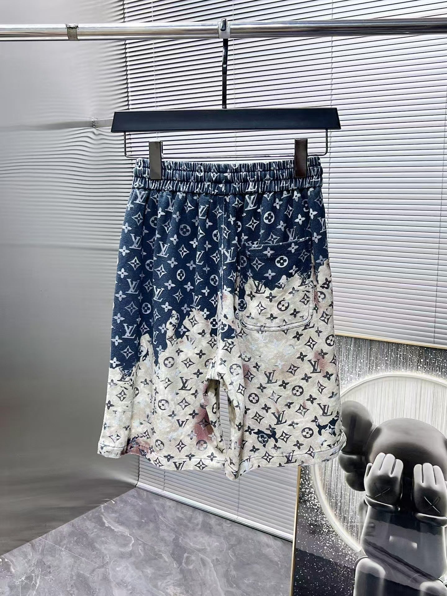 L's Home Leisure Cow Pattern Gradient Shirt
