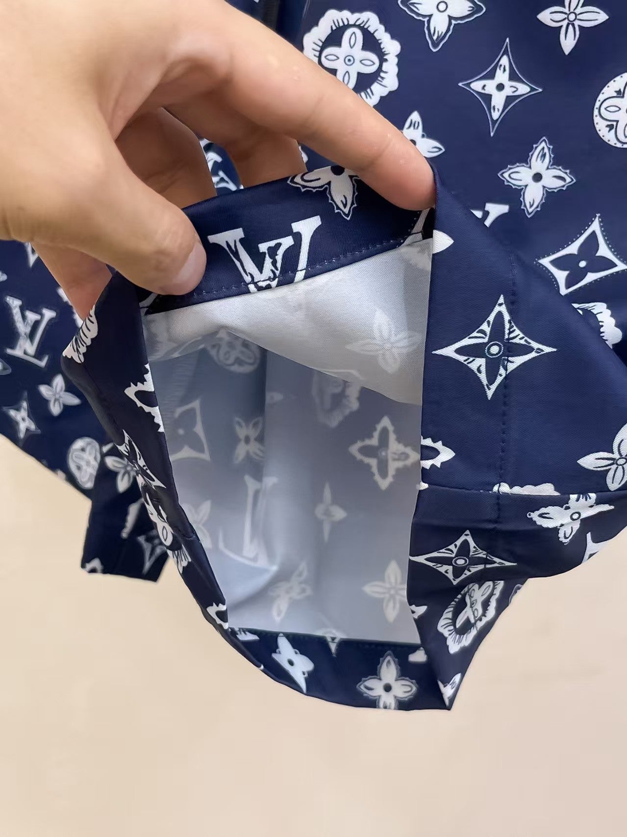 L's breathable and comfortable classic blue shirt set