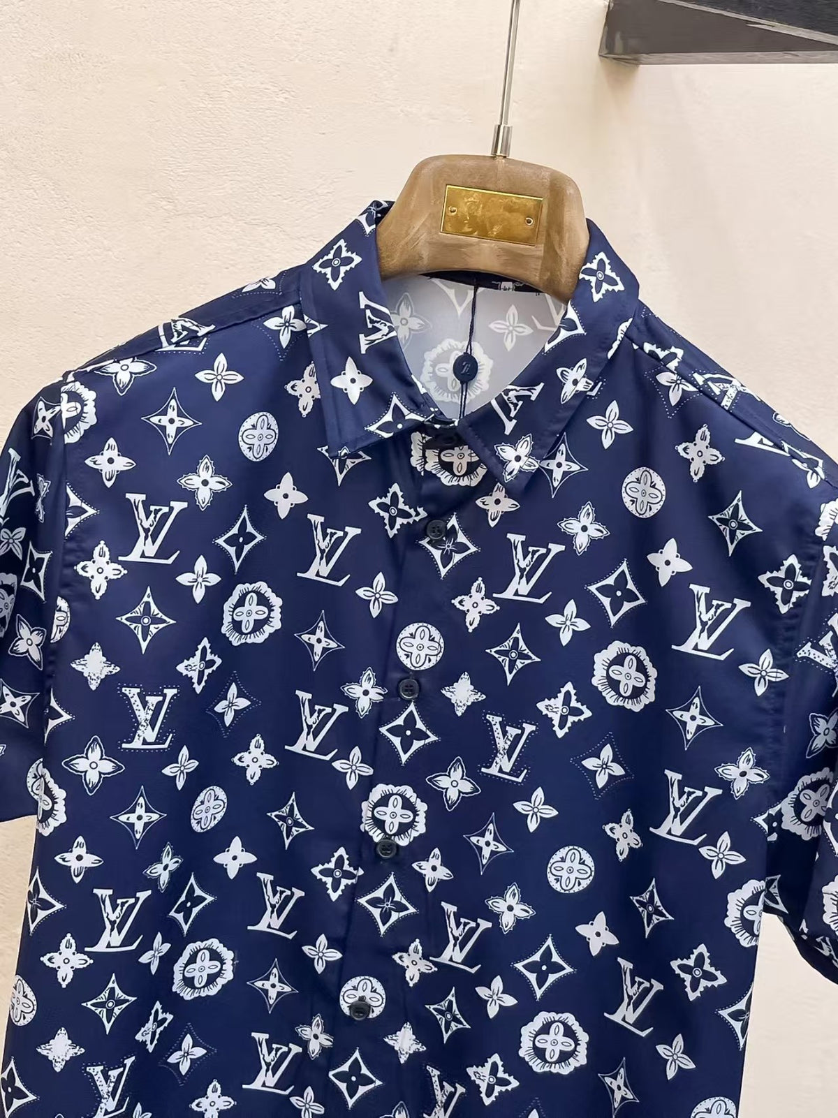 L's breathable and comfortable classic blue shirt set