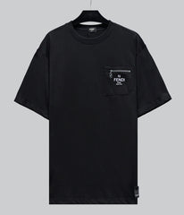 F's T-shirts with pockets on the front