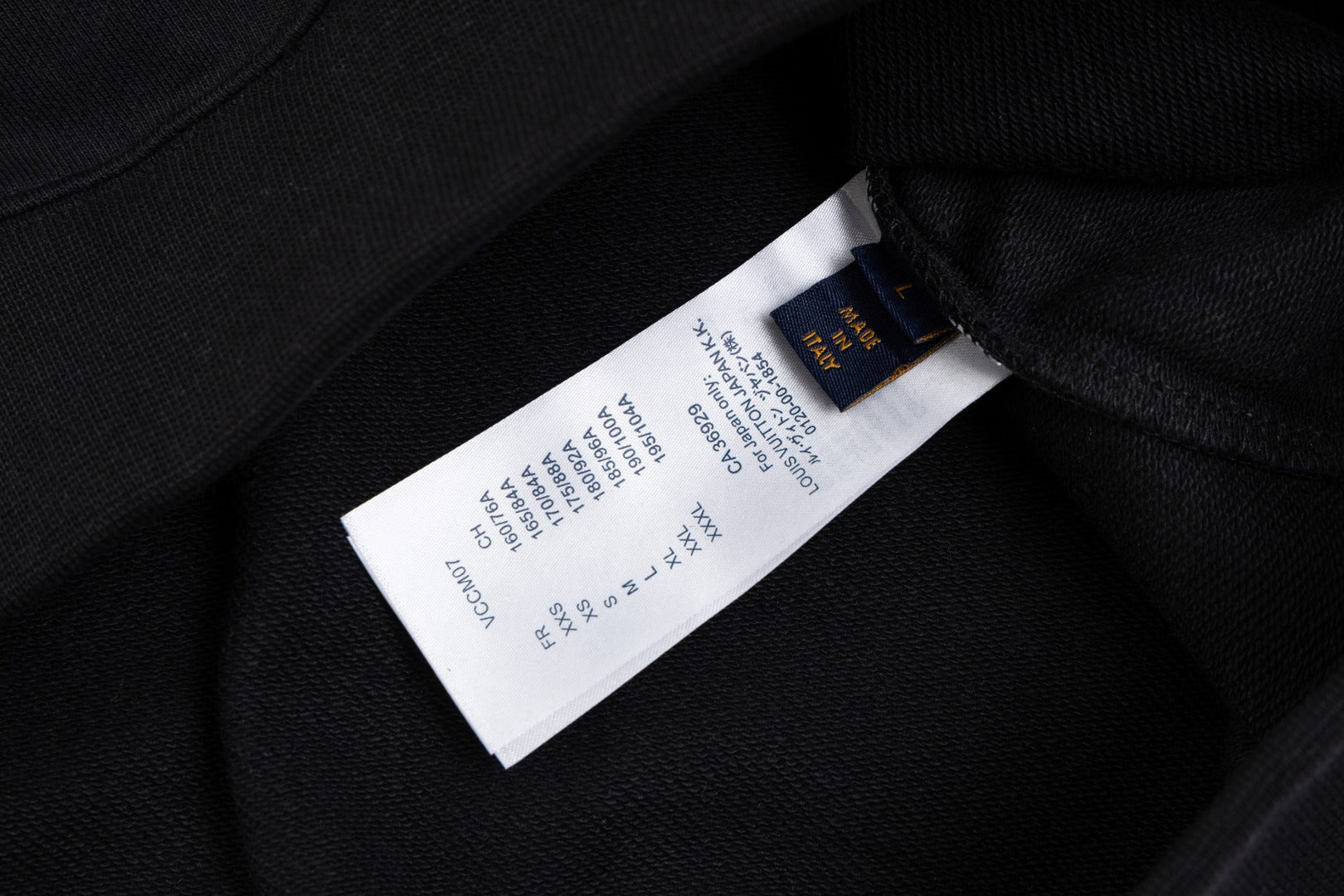 Classic logo necklace sweatshirt
