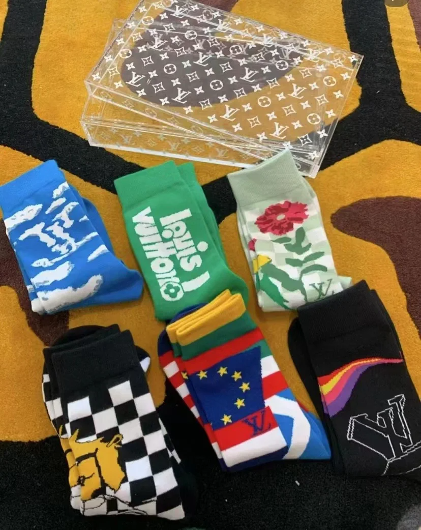 $39.9 Three pairs of stockings