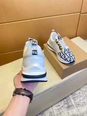 F03 Sneaker