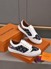 Thickened black, white and brown casual shoes